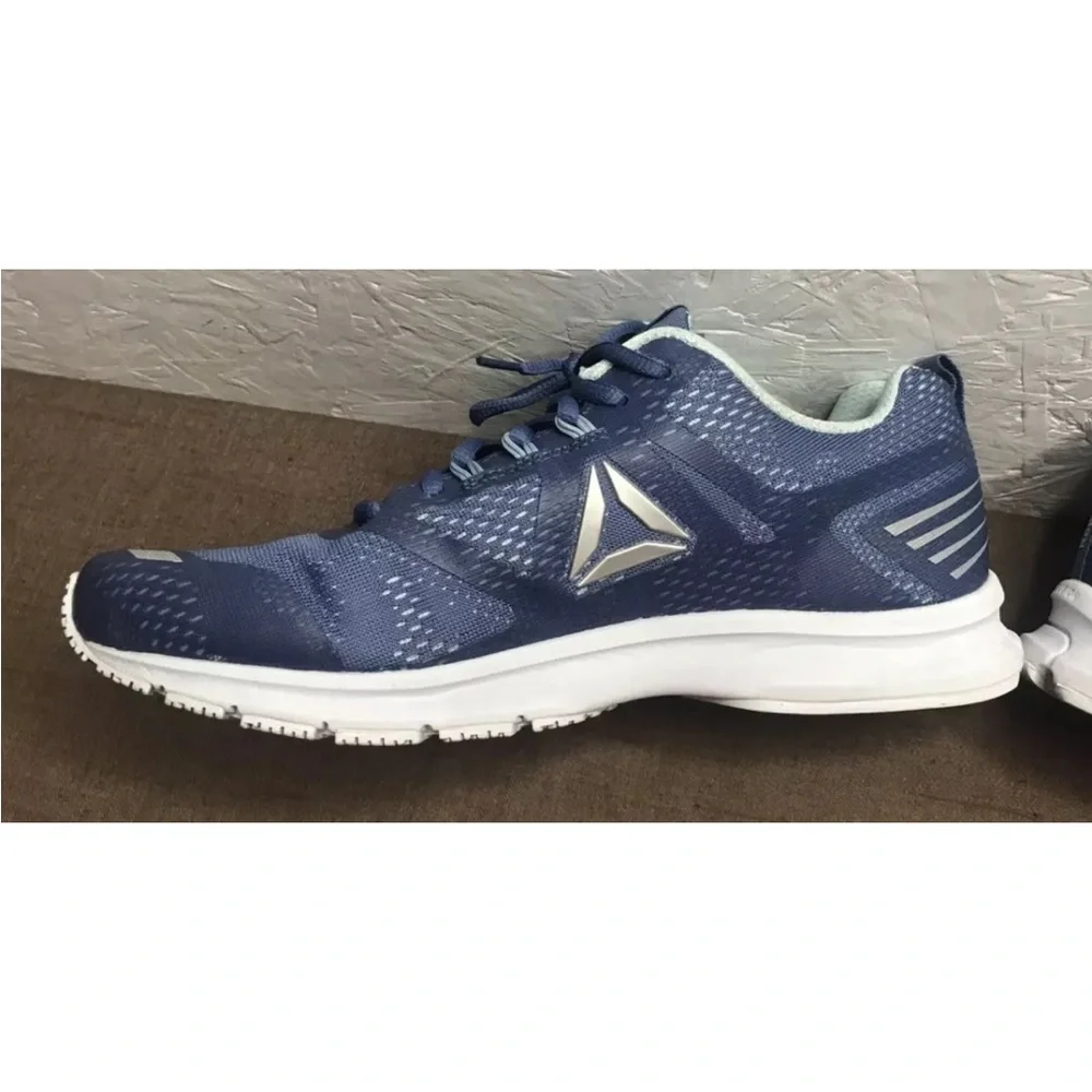 Excellent Reebok Ahary Runner Women's Running Shoes Size 10 Blue Purple Mesh
